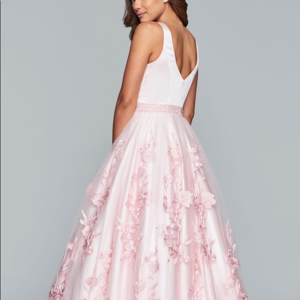 Faviana Floral A-Line Dress - Picture 2 of 5